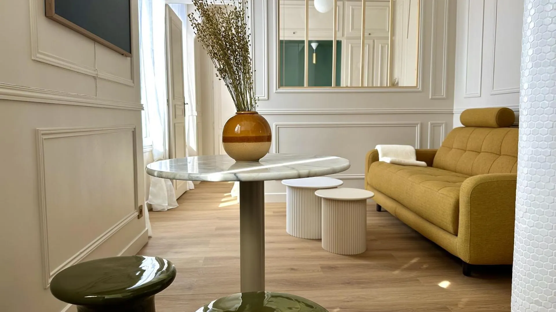 Apartment Au Coeur De L'avenue Des Champs-elysees / Arc De Triomphe Paris